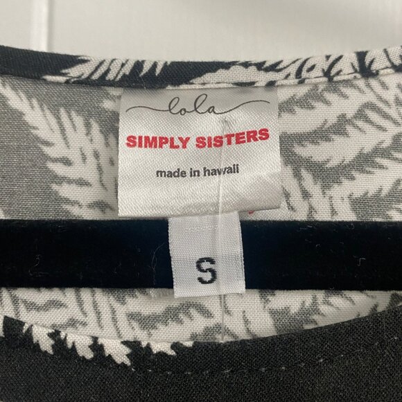 Simply Sisters Lola Small Black and White Fern Dress Midi/Mini Made in Hawaii - Picture 2 of 2